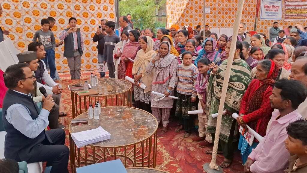 लालकुआं नगर पंचायत परिसर में बहुउद्देशीय शिविर का हुआ आयोजन, देखें ये खास खबर:-