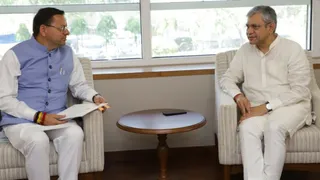 मुख्यमंत्री धामी ने की केंद्रीय मंत्री से भेंट, रेल कनेक्टिविटी और डिजिटल कुंभ पर जोर