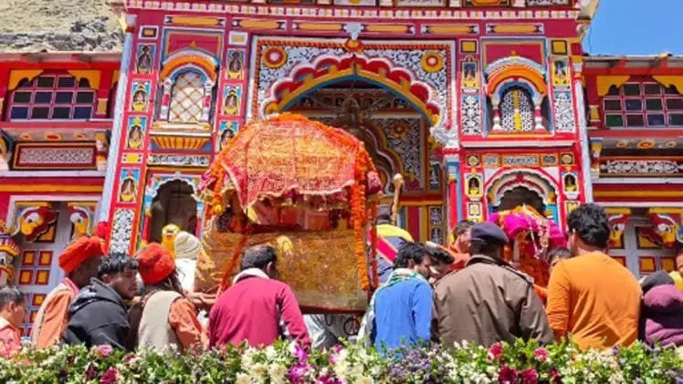 (उत्तराखंड) जिसे मृत समझ बैठे थे परिजन, बद्रीनाथ पुलिस ने 5 साल बाद मिलाया परिवार से