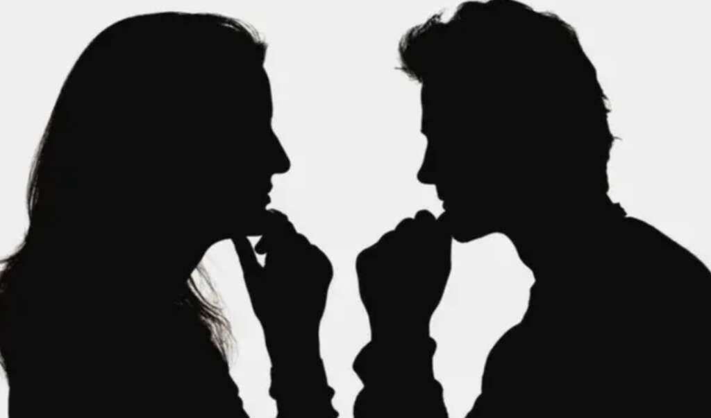 यहां दोस्ती में दरार बनी जानलेवा, वाइन शॉप के बाहर युवती का आत्मघाती प्रयास