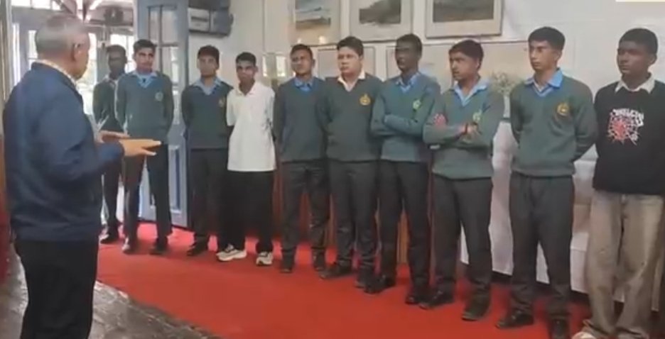 नैनीताल में हिमालयी चित्रों से सजा इतिहास, छात्रों ने 170 के दशक को करीब से जाना