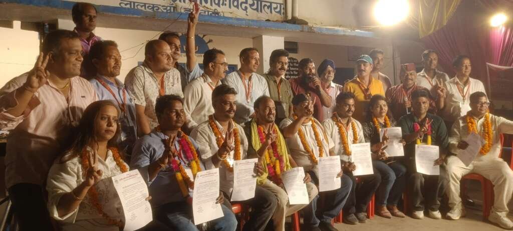 लालकुआँ बाजार की सरकार बनी वोट पड़े जमकर, जश्न मना खुलकर: दीवान सिंह बिष्ट के नाम हुआ ताज