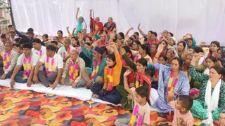 (हल्द्वानी) 13 साल से अधर में पुल, हर मानसून में कैद हो जाता है गौलापार का विजयपुर गांव