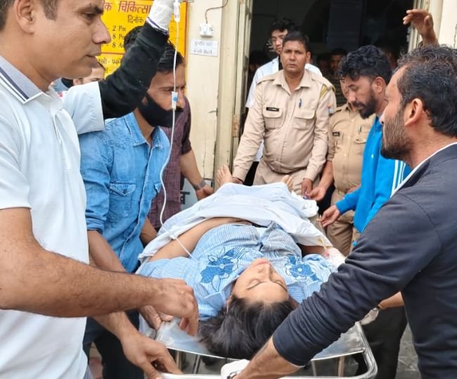 (नैनीताल) चीख-पुकार और भगदड़, बेकाबू टैंकर की चपेट में आईं दो महिला पर्यटक