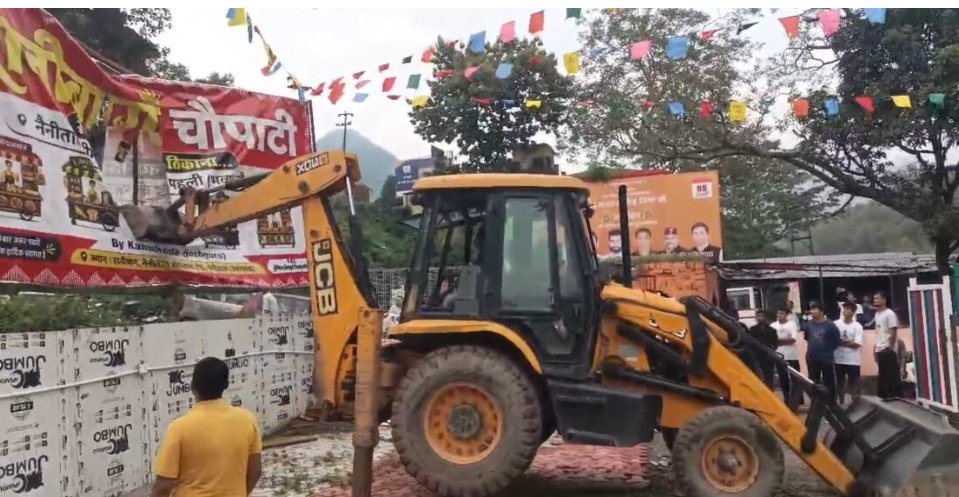 रानीबाग चित्रशिला धाम की गरिमा बचाने को प्रशासन का बड़ा कदम, विवादित चौपाटी पर चला बुलडोजर