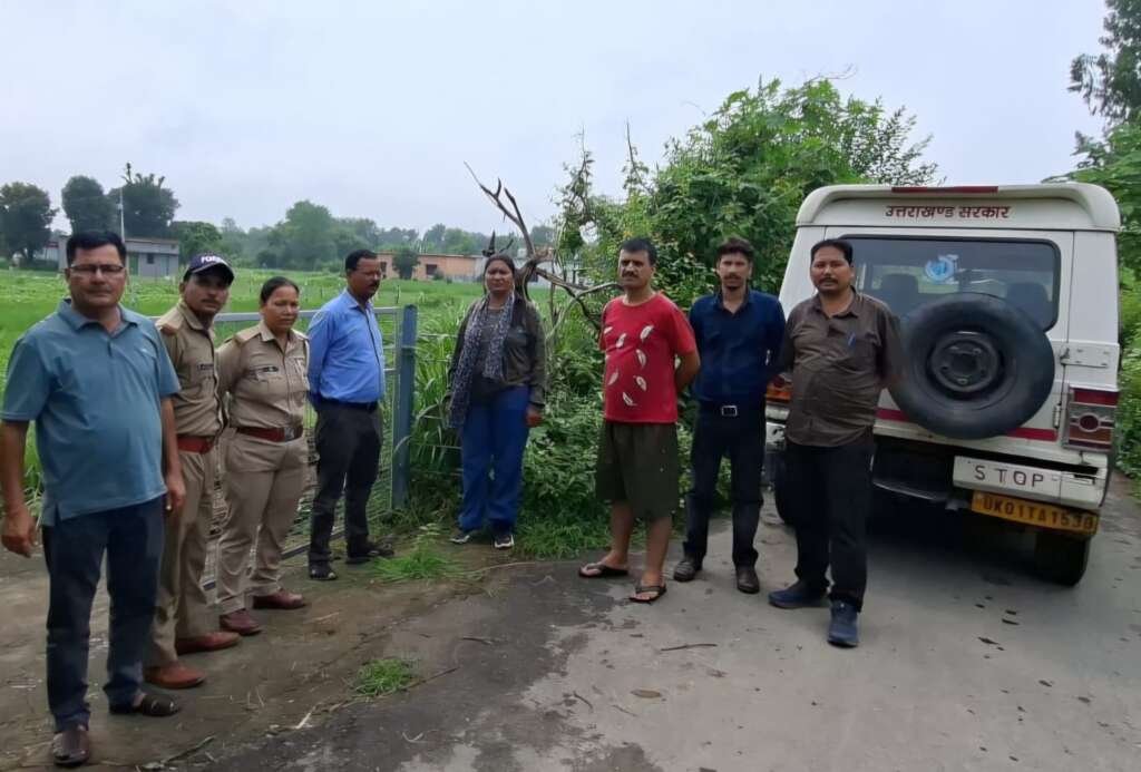(बड़ी खबर) बिंदुखत्ता में बाघ की दहशत ने बढ़ाई बेचैनी, ग्रामीणों ने वन विभाग से मांगा सुरक्षा का इंतजाम
