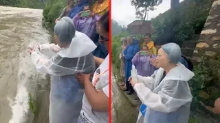 पति की आखिरी इच्छा पूरी करने जापान से बागेश्वर पहुंचीं मियाको, सरयू में प्रवाहित कीं अस्थियां