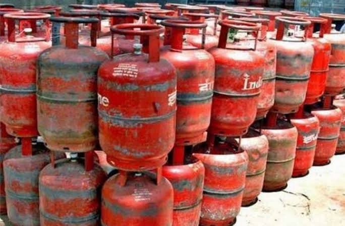 LPG रिफिल बुकिंग: अब शहरी और ग्रामीण सभी क्षेत्रों के लिए समय सीमा समान, 25 दिन में बुक होगा सिलिंडर