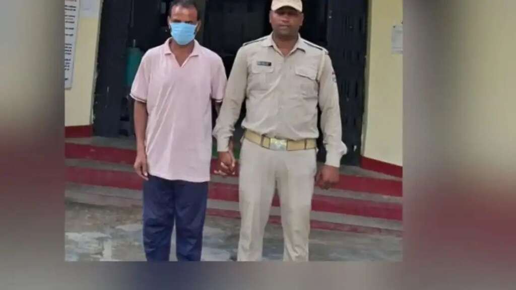उत्तराखंड में हिन्दू संगठनों के विरोध के बाद पुलिस एक्शन में, गौशाला में गाय से अप्राकृतिक कृत्य का आरोपी गिरफ्तार